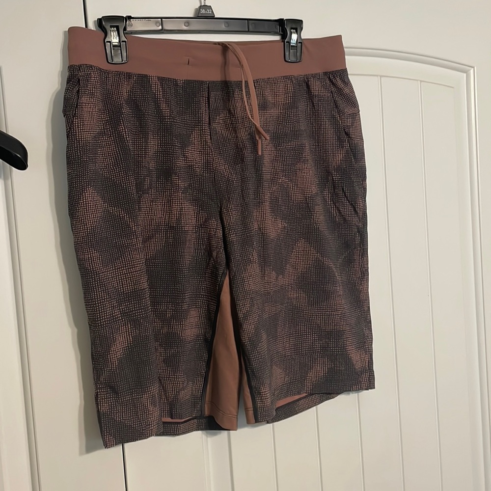Lululemon Pace Breaker Linerless Short 9”
